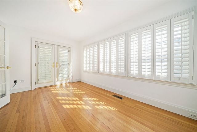 93 Lincoln Rd, Medford, MA 02155
