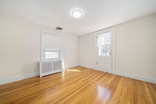 93 Lincoln Rd, Medford, MA 02155