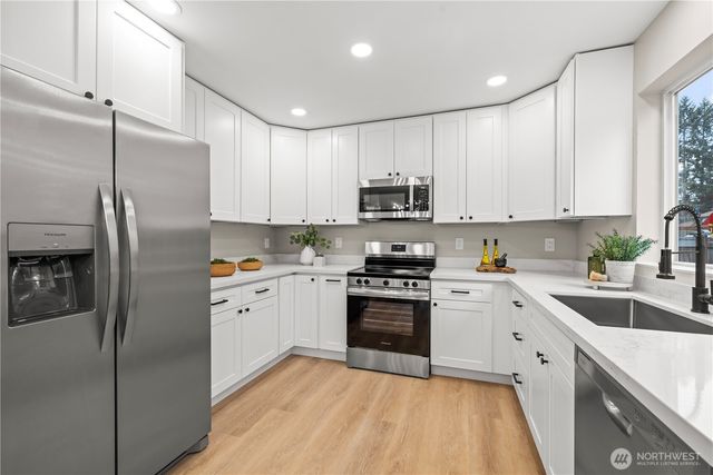 3527 185th St Ct E, Tacoma, WA 98446