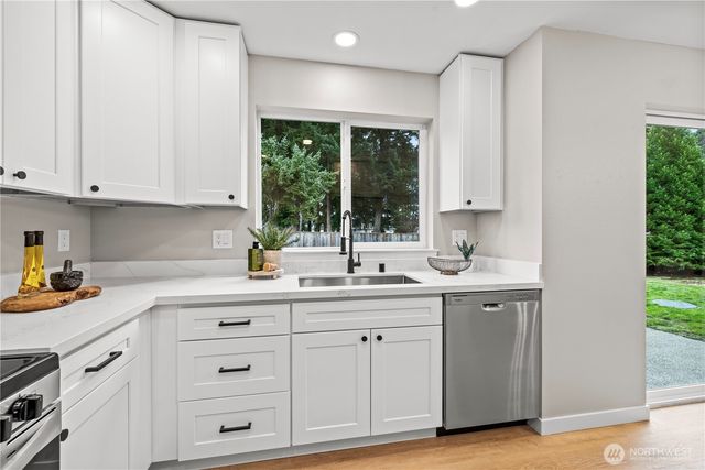 3527 185th St Ct E, Tacoma, WA 98446