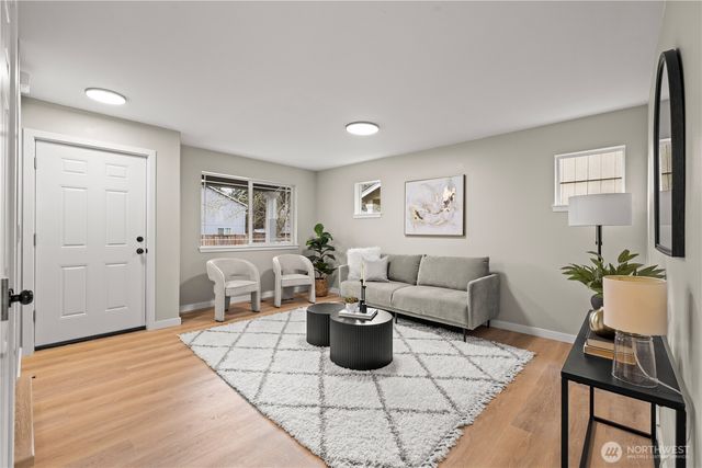 3527 185th St Ct E, Tacoma, WA 98446