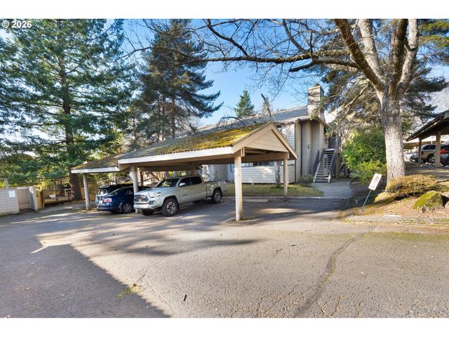 40 CRESTFIELD Ct, Lake Oswego, OR 97035