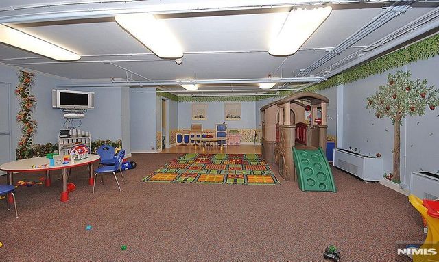 300 Winston Drive 1418, Cliffside Park, NJ 07010