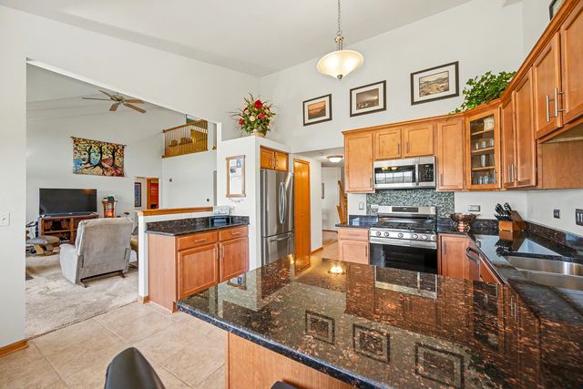 8505 Woodward Avenue 403, Woodridge, IL 60517