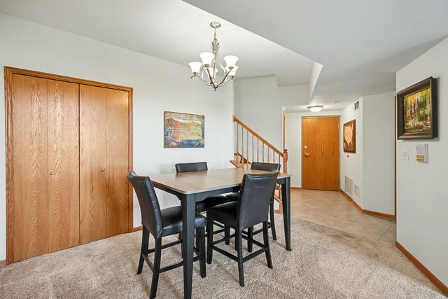 8505 Woodward Avenue 403, Woodridge, IL 60517