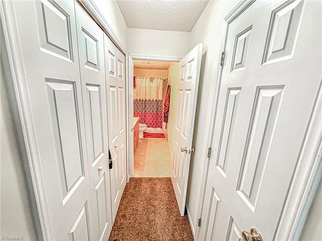 3160 Manchester Avenue, Winston-salem, NC 27103