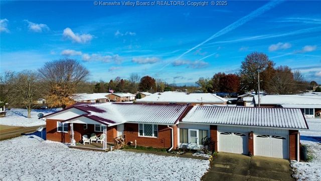 220 Simmons Drive, Millwood, WV 25262