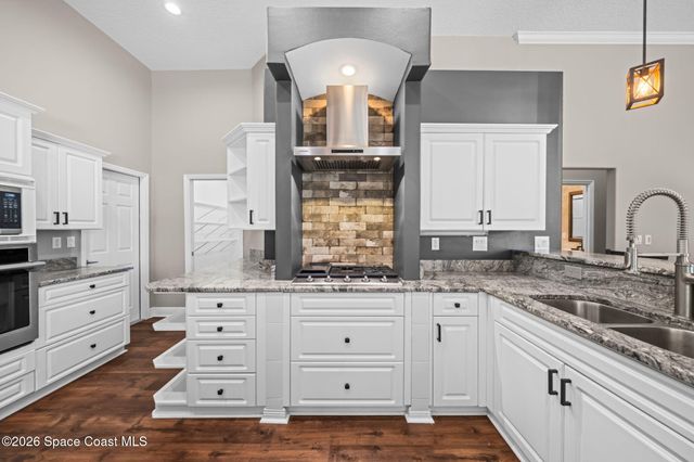 842 Thrasher Drive, Rockledge, FL 32955