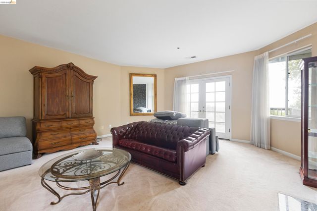 2745 Butters Drive, Oakland, CA 94602