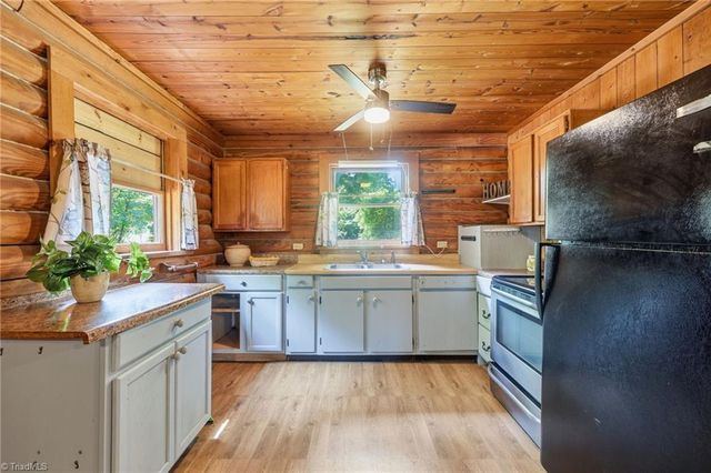 1115 Fiddler Brown Drive, Rockwell, NC 28138