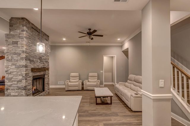 125 White Pine Court, Frankfort, KY 40601