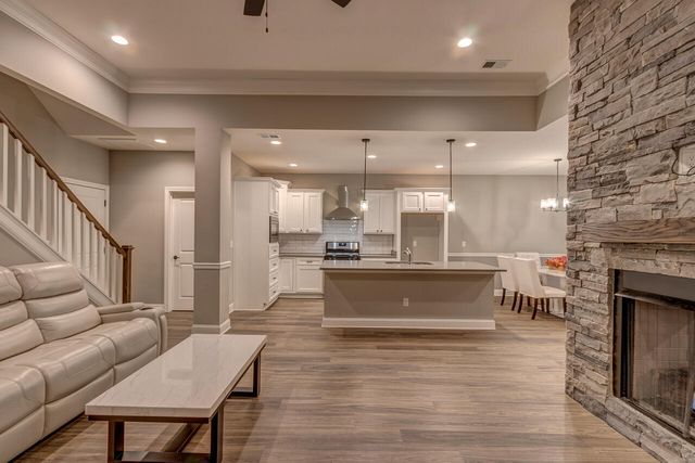 125 White Pine Court, Frankfort, KY 40601