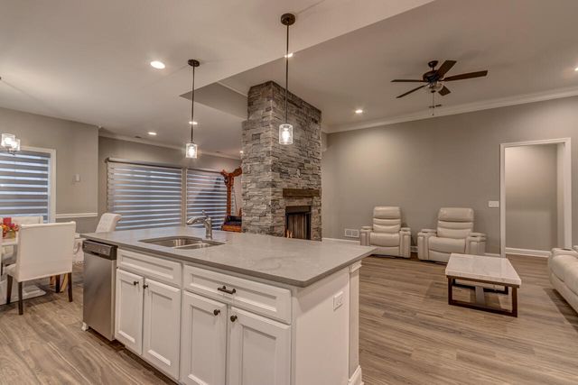 125 White Pine Court, Frankfort, KY 40601