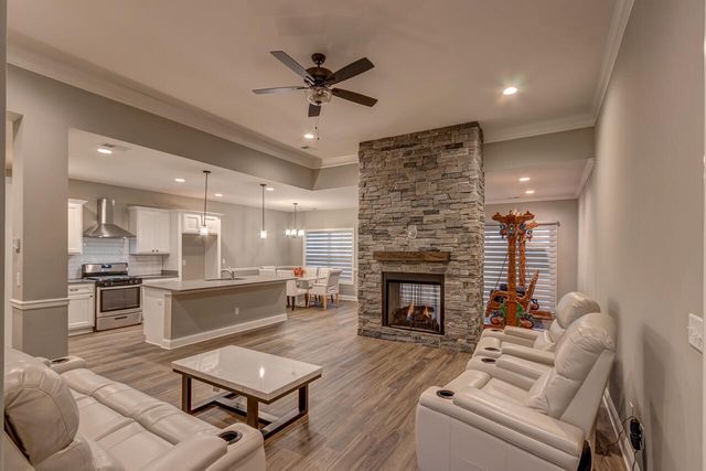 125 White Pine Court, Frankfort, KY 40601