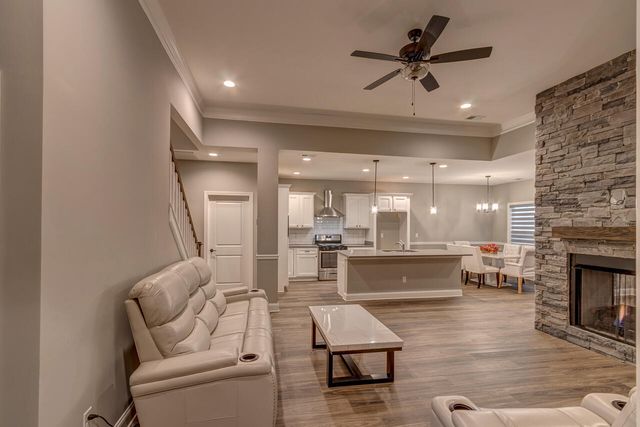 125 White Pine Court, Frankfort, KY 40601