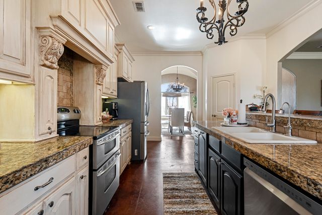 7824 F M 2641, Shallowater, TX 79363