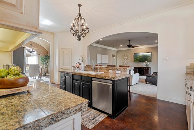 7824 F M 2641, Shallowater, TX 79363