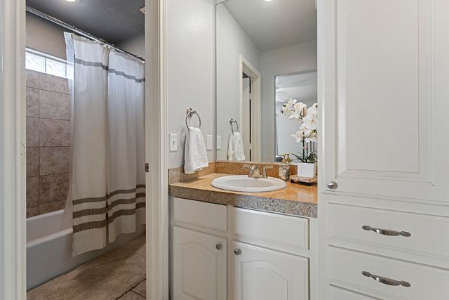 7824 F M 2641, Shallowater, TX 79363