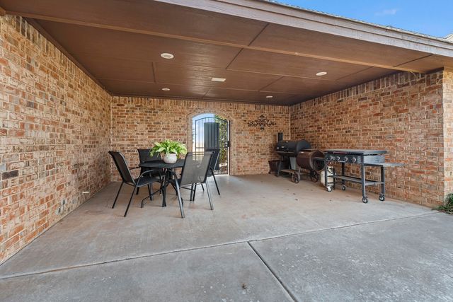 7824 F M 2641, Shallowater, TX 79363