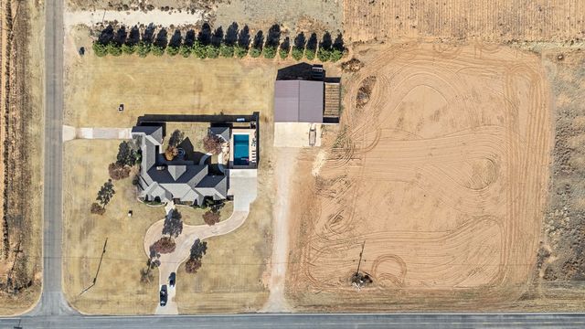 7824 F M 2641, Shallowater, TX 79363