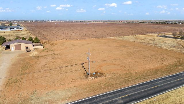 7824 F M 2641, Shallowater, TX 79363