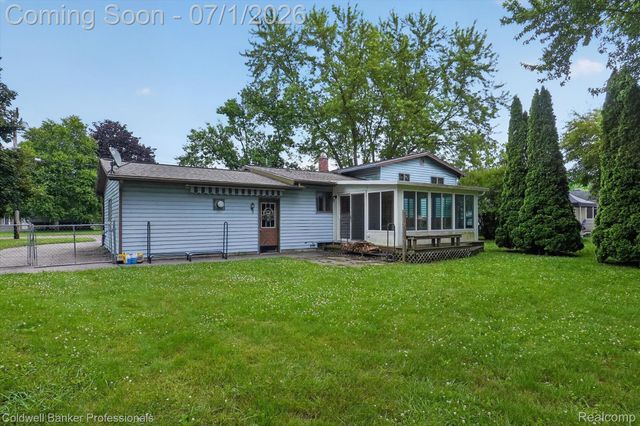 5410 Mancelona Drive, Grand Blanc Charter Township, MI 48439