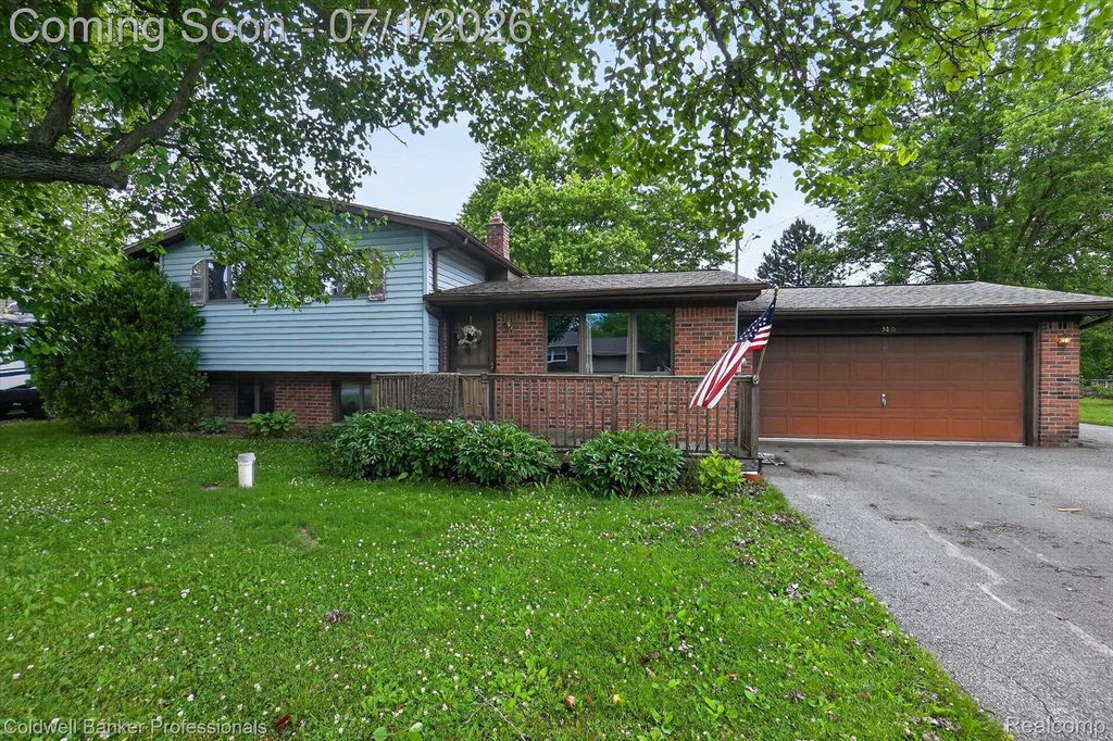 5410 Mancelona Drive, Grand Blanc Charter Township, MI 48439