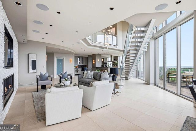 2795 Peachtree Road NE 2601, Atlanta, GA 30305