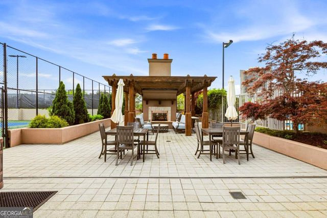 2795 Peachtree Road NE 2601, Atlanta, GA 30305