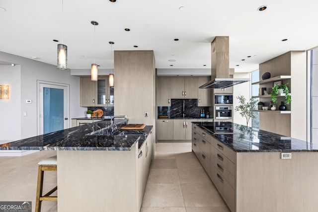 2795 Peachtree Road NE 2601, Atlanta, GA 30305