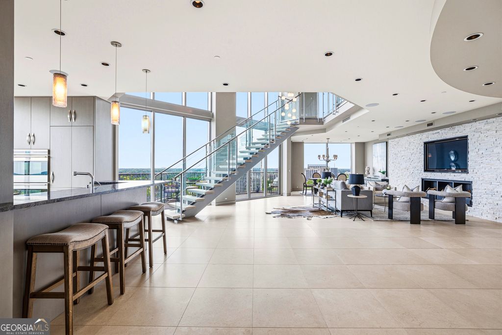 2795 Peachtree Road NE 2601, Atlanta, GA 30305