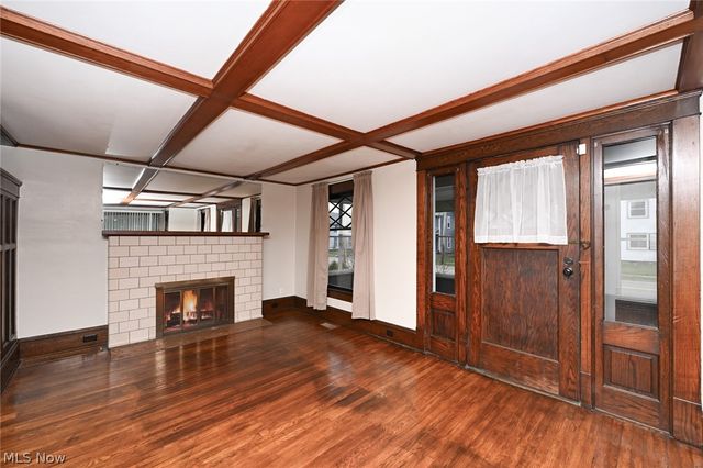 329 Redwood Street SW, Beach City, OH 44608