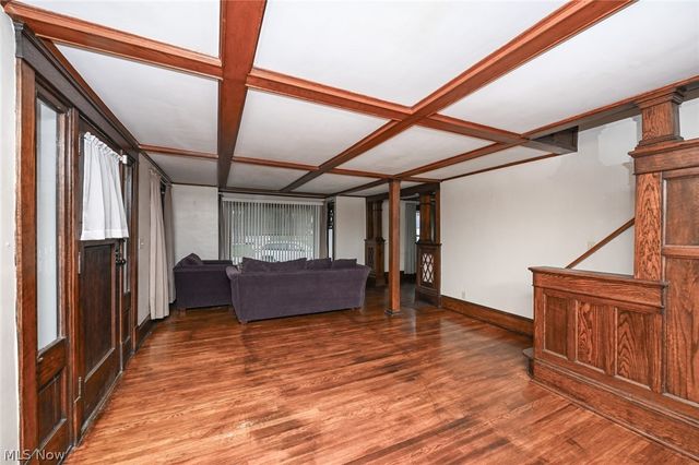 329 Redwood Street SW, Beach City, OH 44608