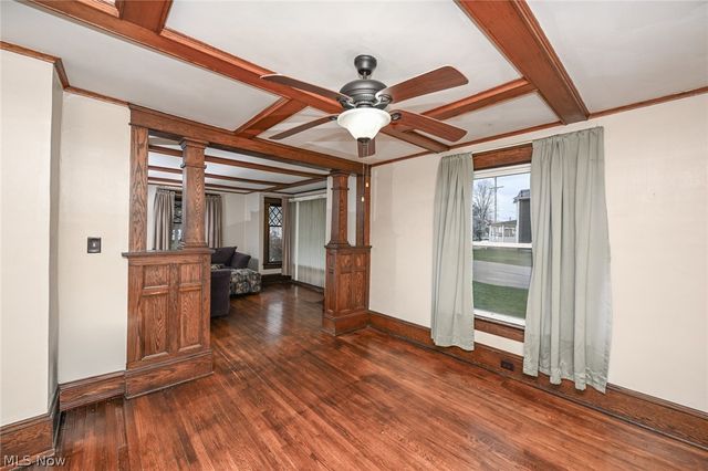 329 Redwood Street SW, Beach City, OH 44608