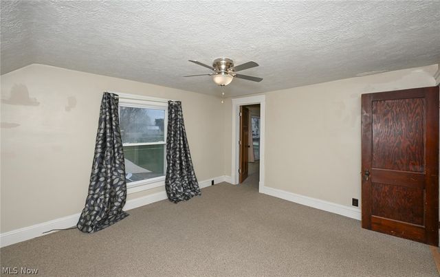 329 Redwood Street SW, Beach City, OH 44608