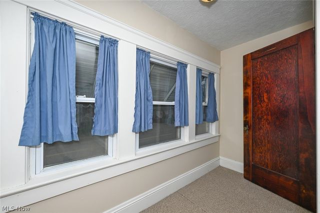 329 Redwood Street SW, Beach City, OH 44608