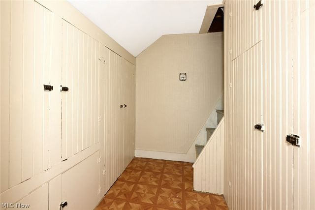 329 Redwood Street SW, Beach City, OH 44608