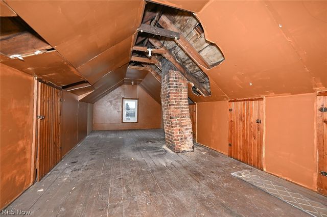 329 Redwood Street SW, Beach City, OH 44608