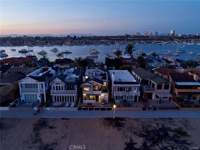1119 E Balboa Boulevard A, Newport Beach, CA 92661