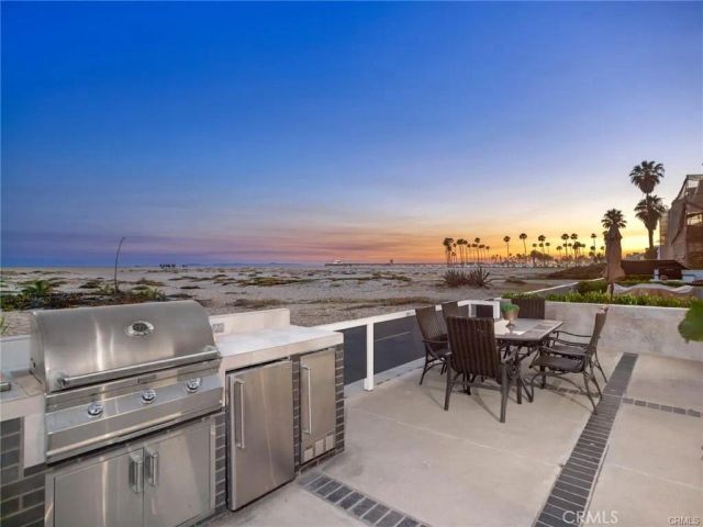 1119 E Balboa Boulevard A, Newport Beach, CA 92661