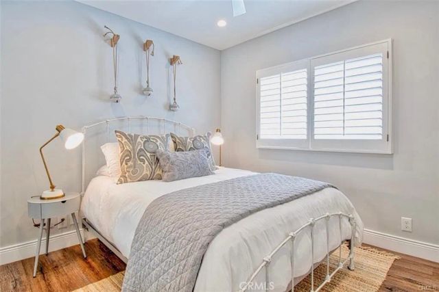 1119 E Balboa Boulevard A, Newport Beach, CA 92661
