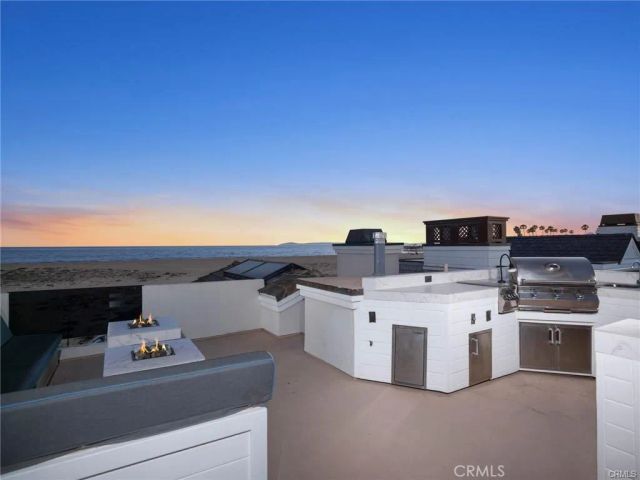 1119 E Balboa Boulevard A, Newport Beach, CA 92661