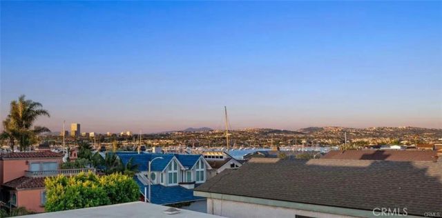 1119 E Balboa Boulevard A, Newport Beach, CA 92661