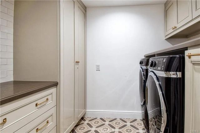 1119 E Balboa Boulevard A, Newport Beach, CA 92661