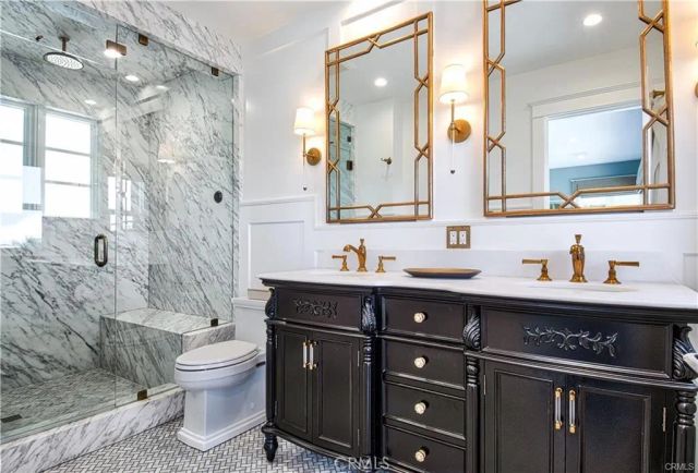 1119 E Balboa Boulevard A, Newport Beach, CA 92661