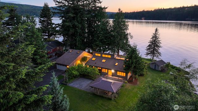 3169 Agate Bay Lane, Bellingham, WA 98226