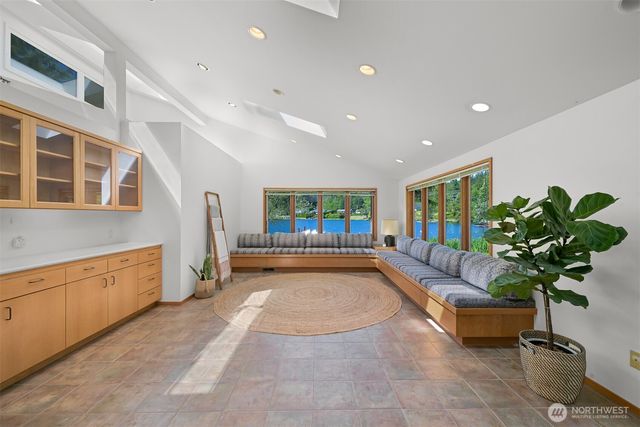 3169 Agate Bay Lane, Bellingham, WA 98226