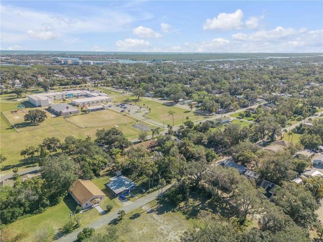 534 N MYRTLE AVENUE, New Smyrna Beach, FL 32168