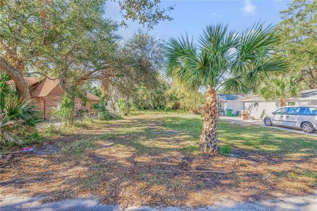 534 N MYRTLE AVENUE, New Smyrna Beach, FL 32168