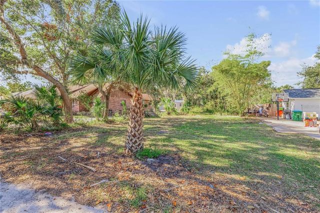 534 N MYRTLE AVENUE, New Smyrna Beach, FL 32168